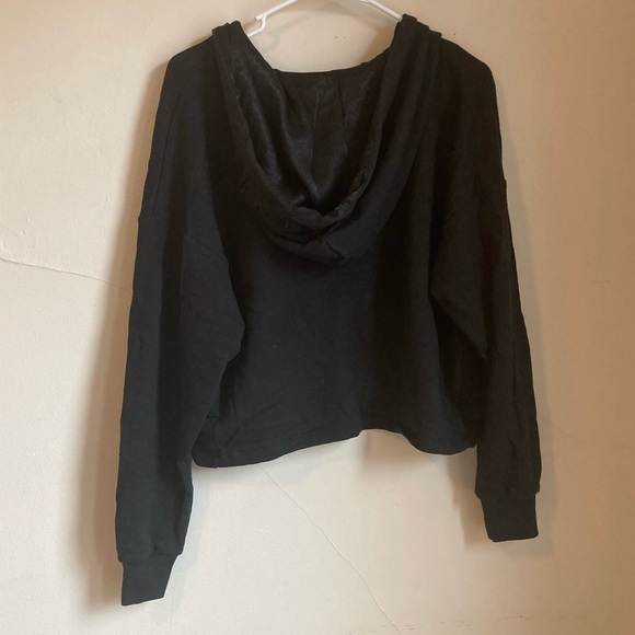 Cropped Victoria Secret Hoodie Black Satin Lining - Picture 4 of 6